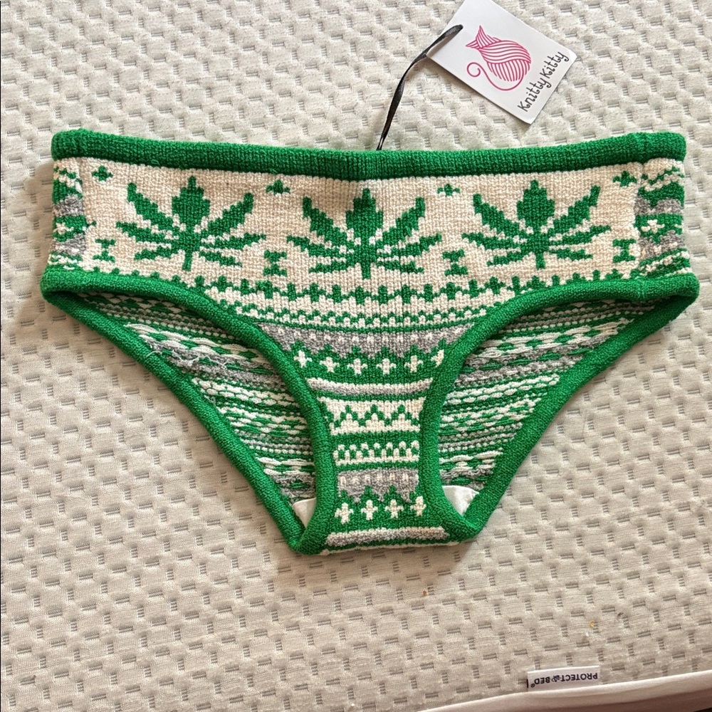 Green and White  Knitted Bottoms